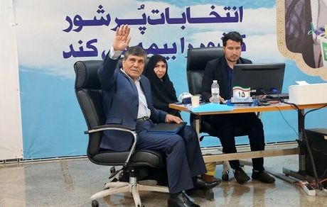 نماینده دوره دهم مجلس از بستان آباد برای انتخابات ریاست جمهوری کاندیدا شد