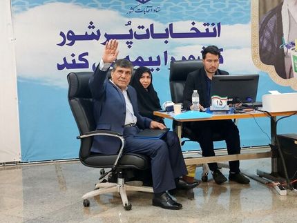 نماینده دوره دهم مجلس از بستان آباد برای انتخابات ریاست جمهوری کاندیدا شد