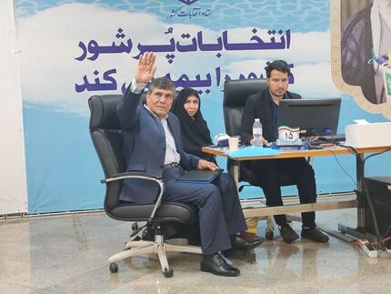 نماینده دوره دهم مجلس از بستان آباد برای انتخابات ریاست جمهوری کاندیدا شد
