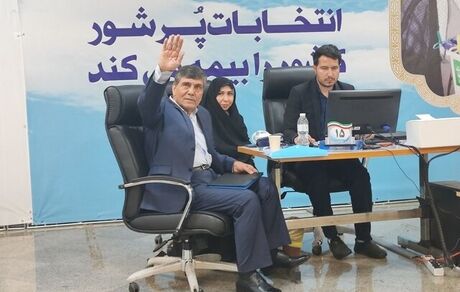 نماینده دوره دهم مجلس از بستان آباد برای انتخابات ریاست جمهوری کاندیدا شد