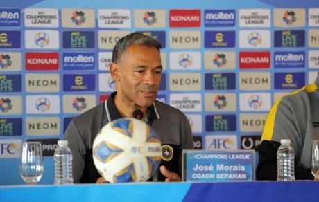 سرمربی سپاهان: لیاقت برد مقابل الهلال را داشتیم / تصمیم نخست داور درست‌تر بود