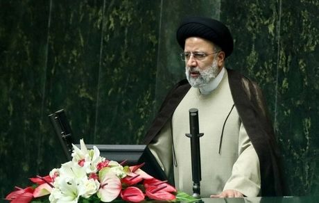 بودجه ۱۴۰۱ بدون تورم و کسری بزودی تقدیم مجلس می‌شود / مشورت با مجلس عنایت الهی است