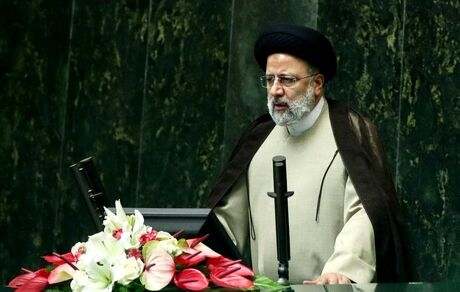 بودجه ۱۴۰۱ بدون تورم و کسری بزودی تقدیم مجلس می‌شود / مشورت با مجلس عنایت الهی است
