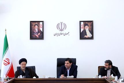 مخبر در جلسه شورای عالی سینما: باید برای آینده و چشم انداز سینمای کشور ریل گذاری شود