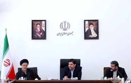 مخبر در جلسه شورای عالی سینما: باید برای آینده و چشم انداز سینمای کشور ریل گذاری شود