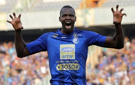 غیبت مهاجم گلزن استقلال مقابل ذوب‌آهن؟ 