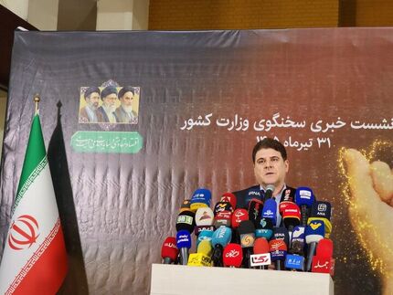 سخنگوی وزارت کشور: مسائل قانونی و شرعی گواهینامه موتورسواری بانوان حل شده است / نگرانی بابت تامین نیازهای کشور نداریم