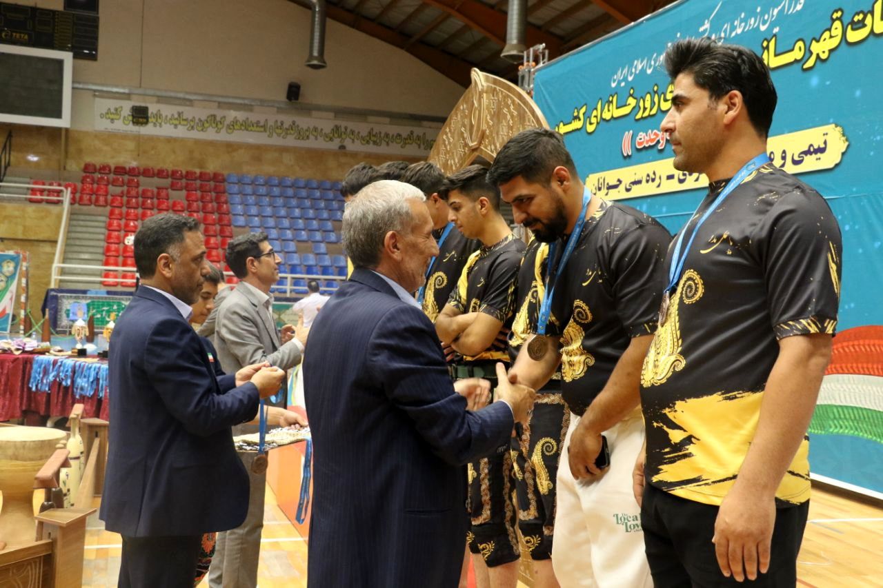 دو روز مسابقات ورزش زورخانه‌ای قهرمانی جوانان کشور از دید دوربین
