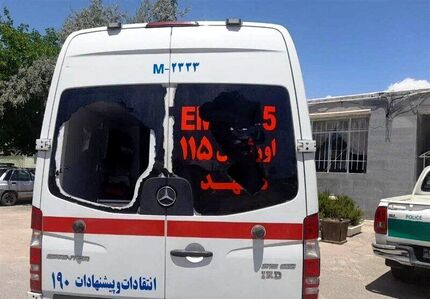 حمله افراد ناشناس به آمبولانس اورژانس اهواز