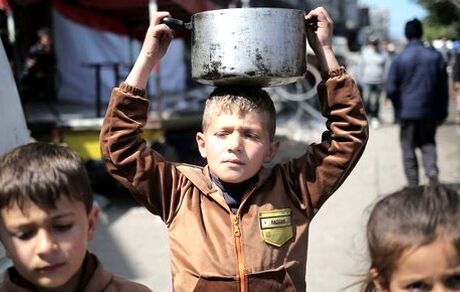 فاجعه یک میلیون کودک در آستانه سوءتغذیه در غزه
