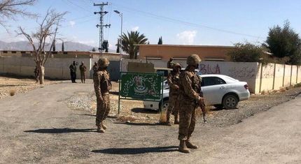 کشته و زخمی شدن ۱۱ نیروی امنیتی پاکستان همزمان با برگزاری انتخابات سراسری