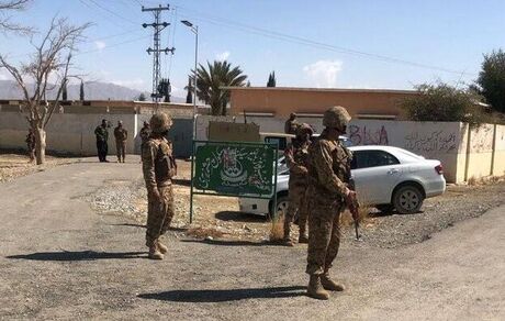 کشته و زخمی شدن ۱۱ نیروی امنیتی پاکستان همزمان با برگزاری انتخابات سراسری