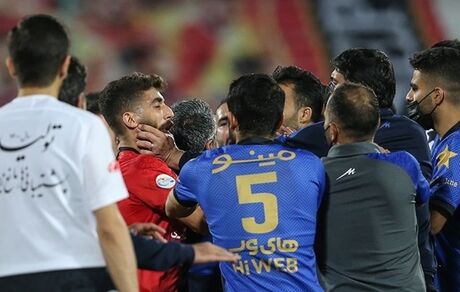 دستور ویژه رئیس فدراسیون فوتبال برای برخورد با خاطیان دربی و اشتباهات متعدد داوری
