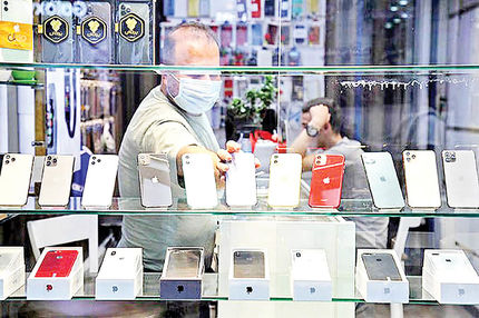 بازار فروش گوشی‌های نو دچار رکود شد / اوج گیری فروش موبایل‌های دست دوم