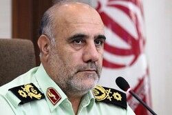برخورد با اخلالگران بازار ارز و بازداشت ۱۷ تن/ اولتیماتوم به زمین‌خواران خلازیل