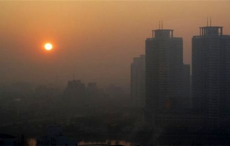 آغاز کار با تاخیر ادارات و بانک‌های استان البرز بدلیل آلودگی هوا