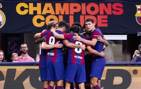 اولین ال‌کلاسیکو فصل را بارسلونا برد