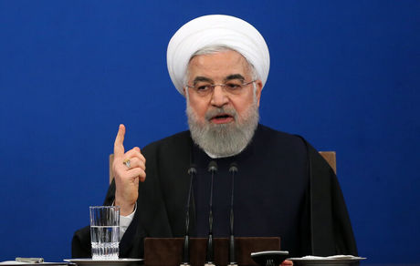 روحانی: ایران و ایرانی از تلاش برای رسیدن به تعالی باز نمی‌ایستد
