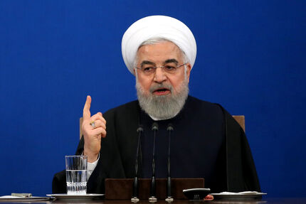 روحانی: ایران و ایرانی از تلاش برای رسیدن به تعالی باز نمی‌ایستد