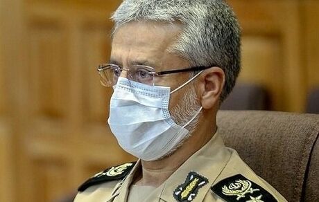 امیر دریادار سیاری خبرداد: آمادگی ارتش برای احداث بیمارستان صحرایی در سراسر کشور