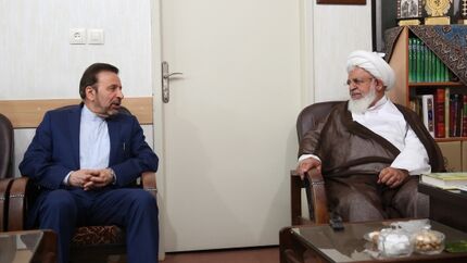 واعظی: گروه ها و جناح های سیاسی با هوشیاری به دشمن اجازه سوء استفاده ندهند
