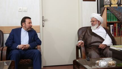 واعظی: گروه ها و جناح های سیاسی با هوشیاری به دشمن اجازه سوء استفاده ندهند