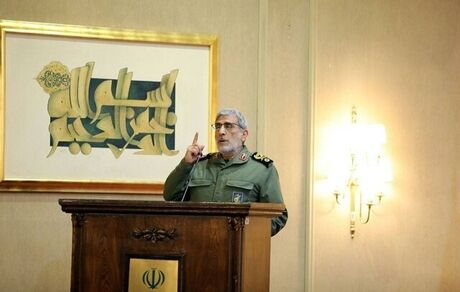 شهید سلیمانی در برقراری ارتباط بین میدان و دیپلماسی جلودار بود