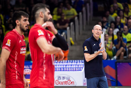 موافقت سرمربی تیم ملی والیبال برای دیدار دوستانه با روسیه