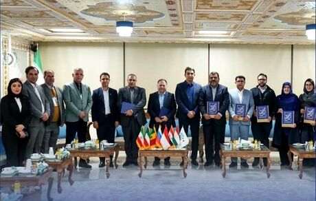 چهار اتاق بازرگانی، تفاهم‌نامه‌ای برای رونق گردشگری و صنایع‌دستی اروند امضا کردند.