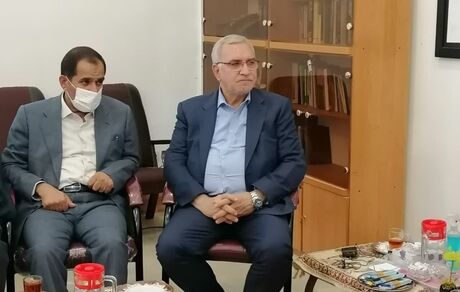 وزیر بهداشت یک رئیس بیمارستان را عزل کرد