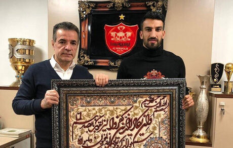 عذرخواهی کاپیتان پرسپولیس از استقلالی‌ها در پست خداحافظی