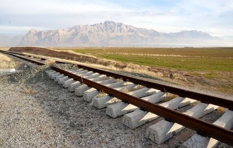 وعده تکمیل و افتتاح راه‌آهن چابهار به زاهدان تا پایان سال آینده