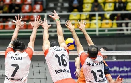آغاز دور برگشت لیگ برتر والیبال با برد مدعیان و شکست شهرداری ارومیه