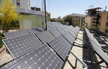 سازوکار تامین ۲۰ درصد برق مصرفی ادارات از طریق پنل‌های خورشیدی اعلام شد