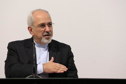 ظریف، تلگرام و واتس‌اپ خود را بست