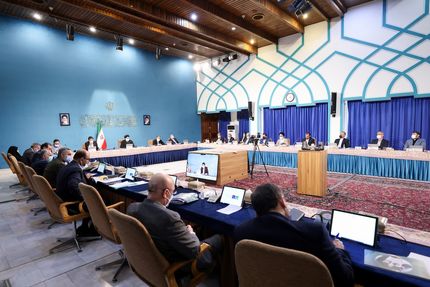 افزایش ضریب حقوق کارمندان و بازنشستگان در سال ۱۴۰۱ تعیین شد