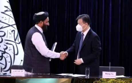 امضای تفاهم نامه همکاری بین چین و طالبان