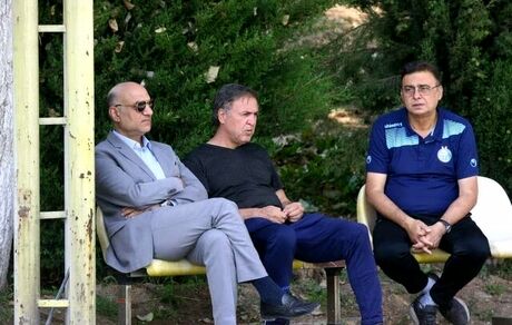 
جلسه فتحی با سرپرست و بازیکنان استقلال
