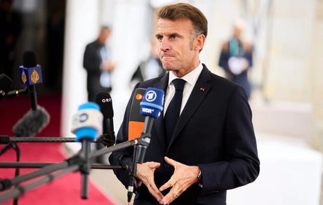 نظامیان فرانسه به گرینلند رفتند