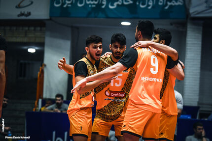شهداب یزد به نیمه نهایی لیگ برتر والیبال رسید