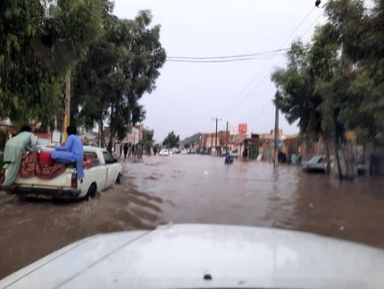 ادامه فعالیت سامانه بارشی در سیستان و بلوچستان / اختصاص ۳ فروند بالگرد برای امدادرسانی