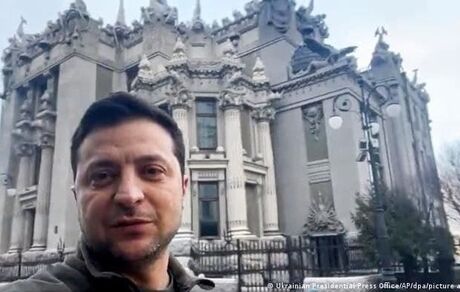 فرار رئیس جمهور اوکراین تکذیب شد
