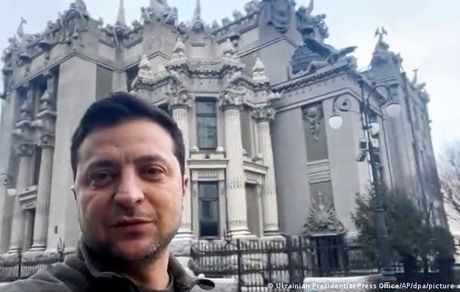 فرار رئیس جمهور اوکراین تکذیب شد