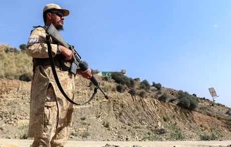 افغانستان، پاکستان را به حمله این کشور به یک کلینیک متهم کرد