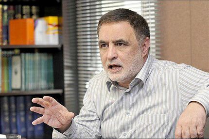 ناصر ایمانی: ظهور جریان سوم بی‌هویت و قدرت‌طلب برای کشور مضر است