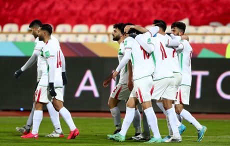 ایران ده نفره، امارات را هم شکست داد / تیم اسکوچیچ امتیاز بده نیست