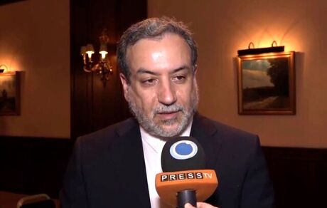 عراقچی: زمان آن است که آمریکا و اروپایی‌ها تصمیمات سخت خود را بگیرند