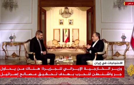 عراقچی: برای همه گزینه‌ها چون جنگ و دیپلماسی آماده‌ایم