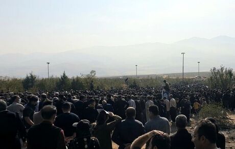 خبرگزاری ایسنا: مراسم چهلمین روز در گذشت مهسا امینی در جوی آرام برگزار شد