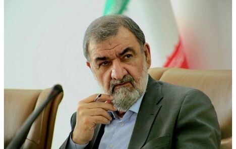رئیس جمهور، حکم محسن رضایی به عنوان دبیر شورای‌عالی امنیت ملی صادر کرد